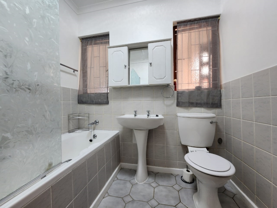 3 Bedroom Property for Sale in Denneoord Western Cape